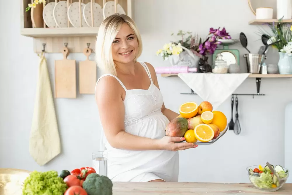 Рацион питания для беременных: полезные продукты и питание по триместрам